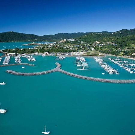 Airlie Sun & Sand Accommodation #2 شاطئ إيرلي المظهر الخارجي الصورة