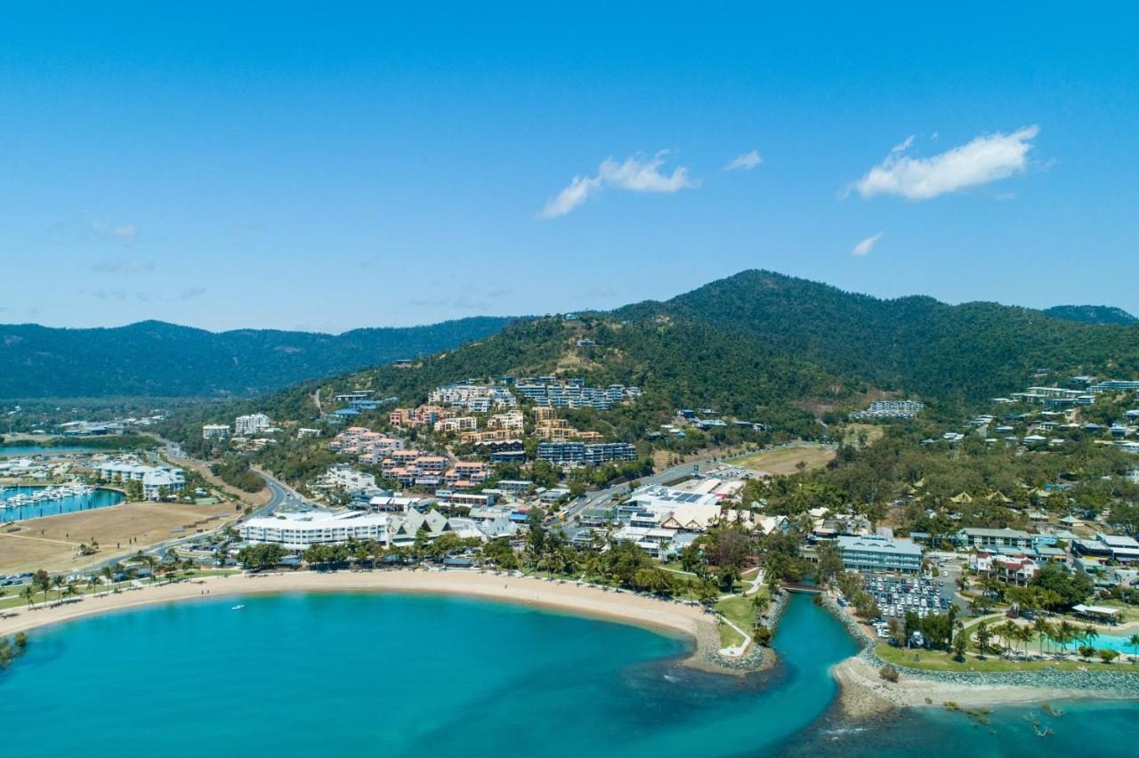 Airlie Sun & Sand Accommodation #2 شاطئ إيرلي المظهر الخارجي الصورة
