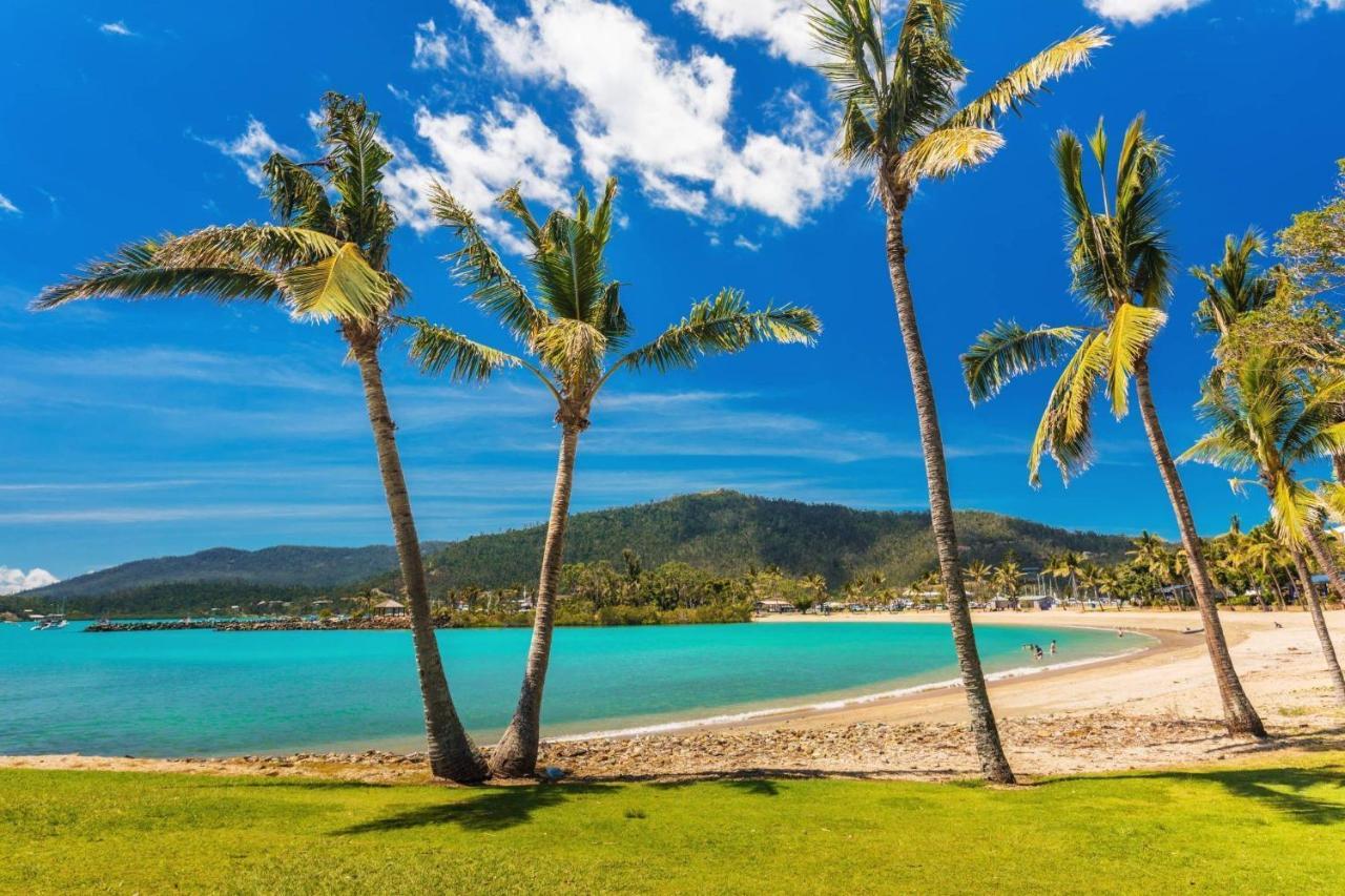 Airlie Sun & Sand Accommodation #2 شاطئ إيرلي المظهر الخارجي الصورة